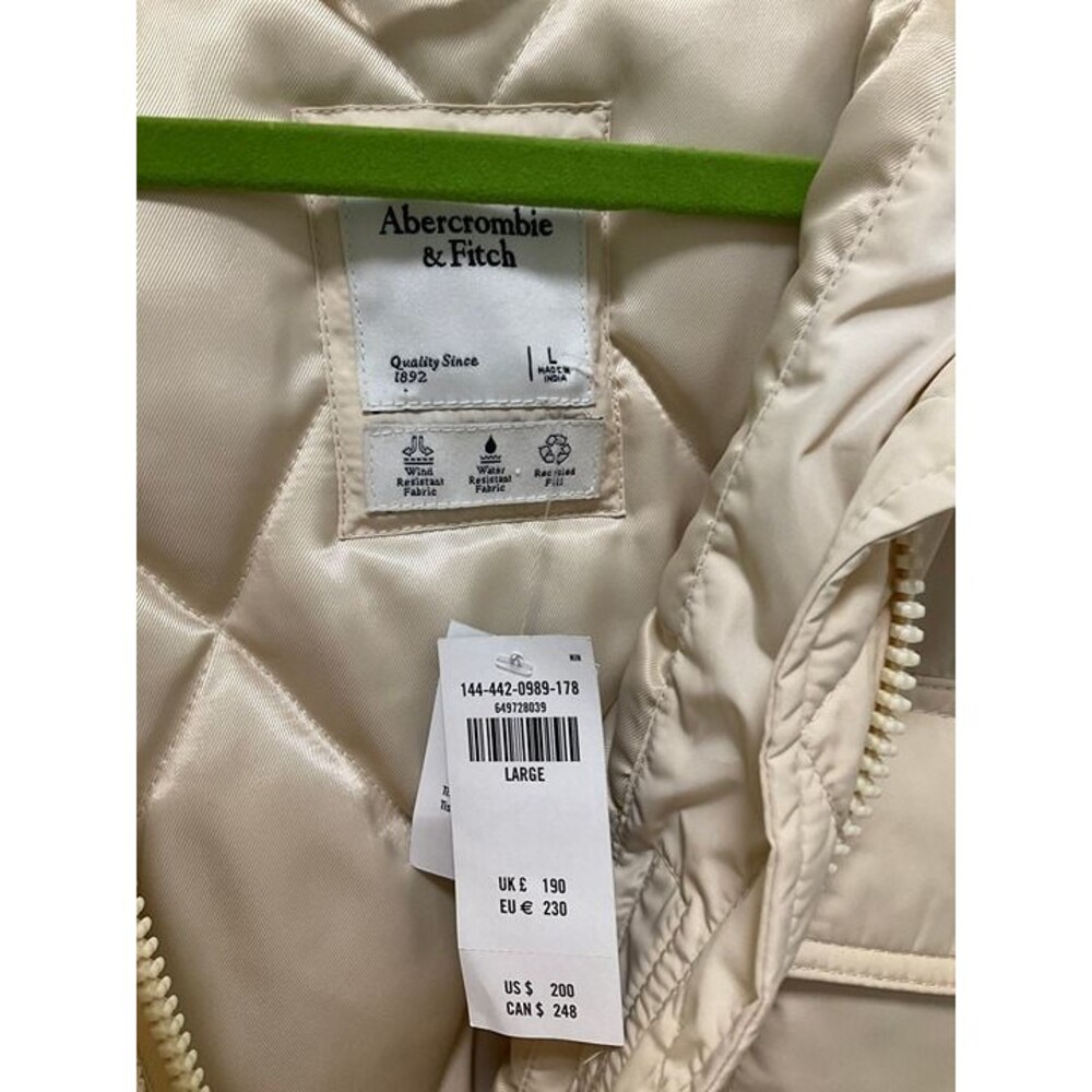 Abercrombie Fitch NWT Coat with Hood and cinch waist Water/Wind resistant Large - Picture 3 of 5
